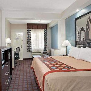 King Room Roll Shower Mobility or Hearing Accessible Non-Smoking